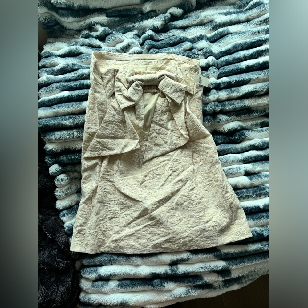 Textured Shift Mini Dress - Picture 6 of 11
